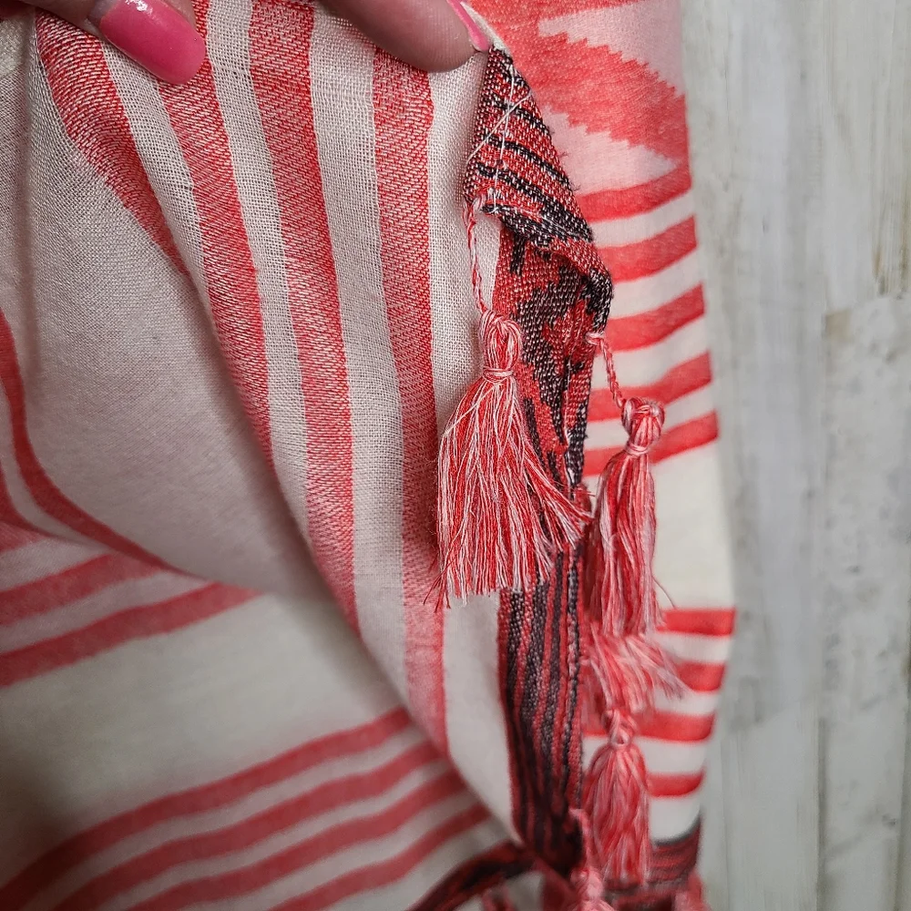 Vince Camuto Scarf Cream Red Blue Southwestern Stripe Boho Scarf Wrap